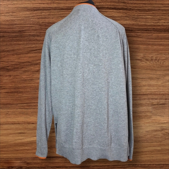 Zaket & Plover Gray V-Neck Sweater with Orange and White Heart Accents Size S - Picture 4 of 6